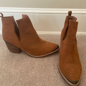 Free People - snake skin booties